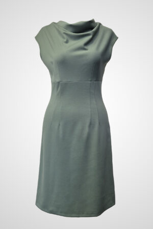 Mentha Dulcis — a refined empire silhouette in fresh mint green. Clean lines, soft drape, and sculpted simplicity in one timeless piece.