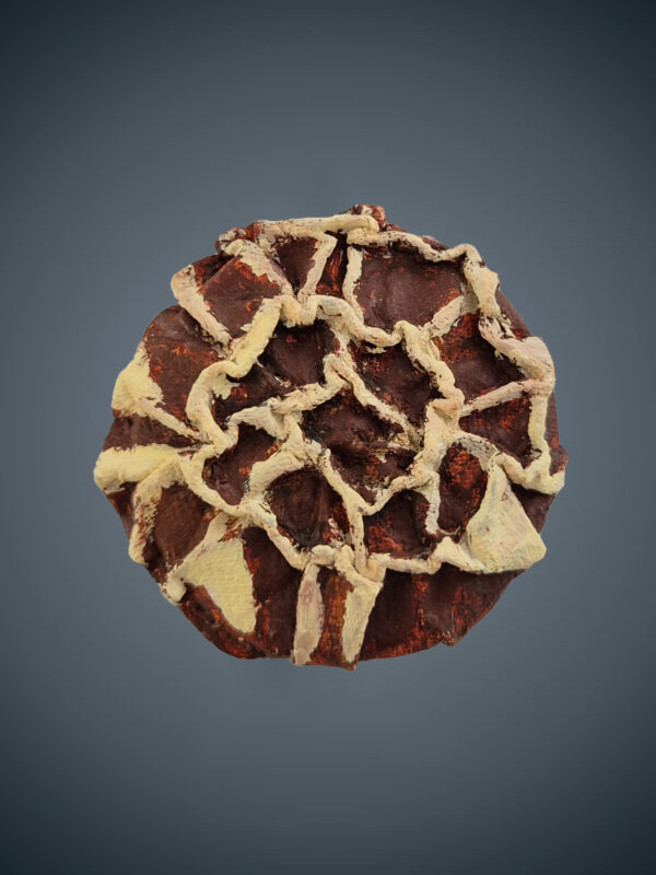 Close up of Pliora Nr°10 featuring the Adele Frank Crumpled sewing application technique.